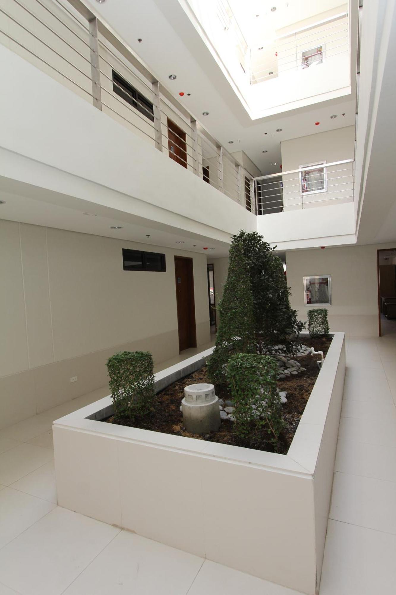 Crown Regency Courtyard Resort Balabag  Bagian luar foto